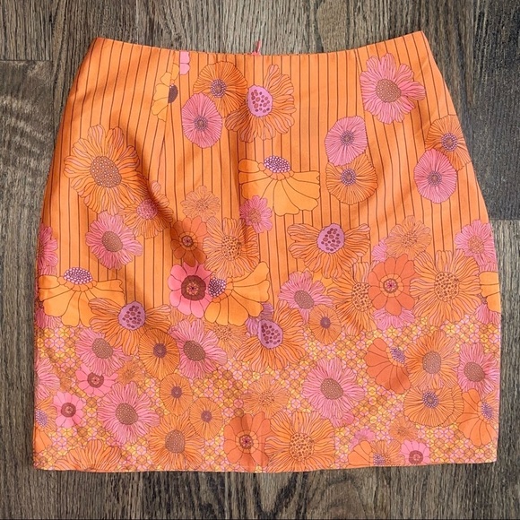 SHEIN • Lot Bundle of Crop Tops, Skirts and Shorts • size XS - Picture 11 of 13